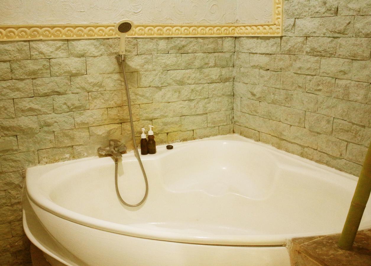 Hana Kuta Beach Hotel Ngoại thất bức ảnh