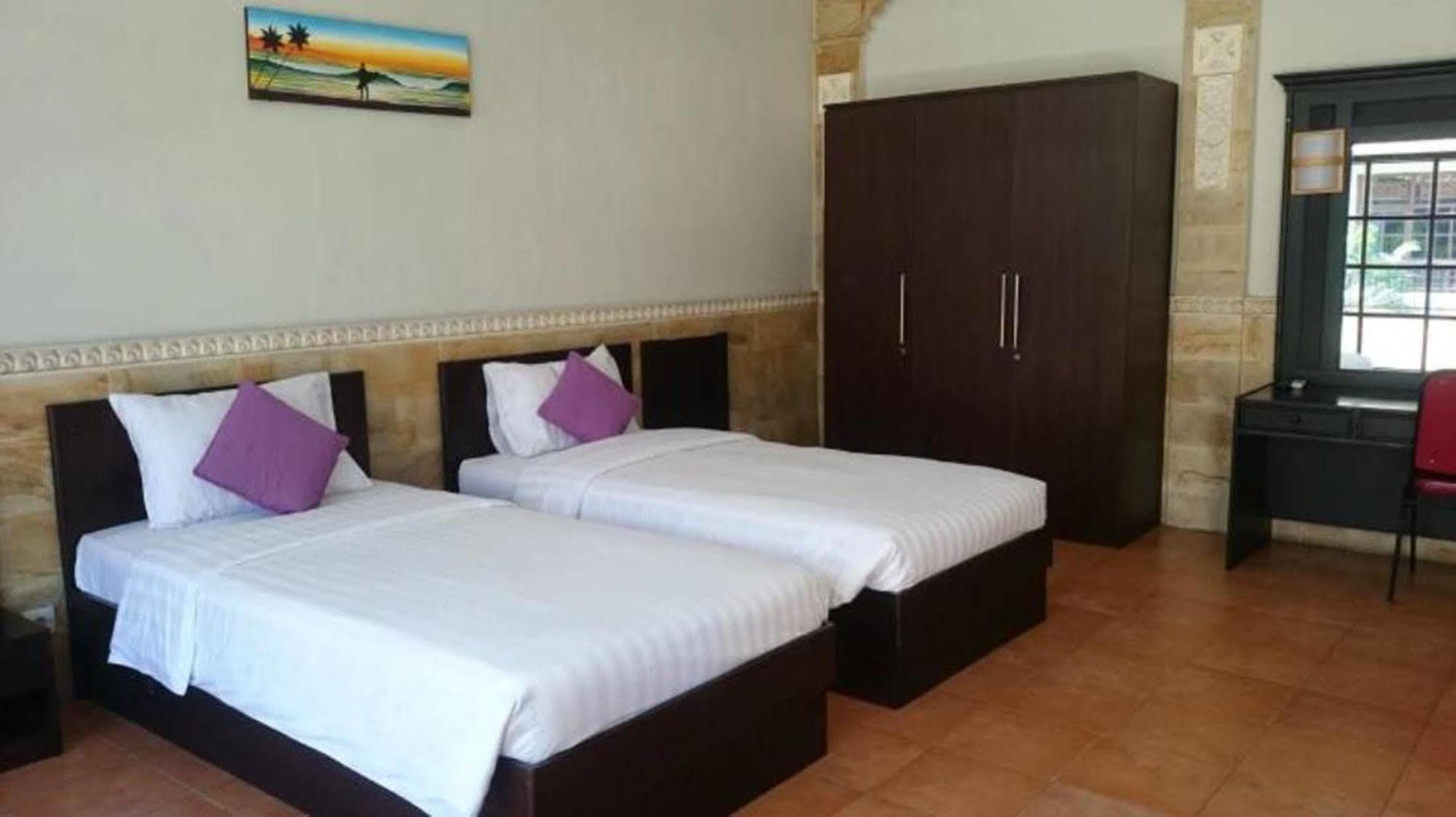 Hana Kuta Beach Hotel Ngoại thất bức ảnh