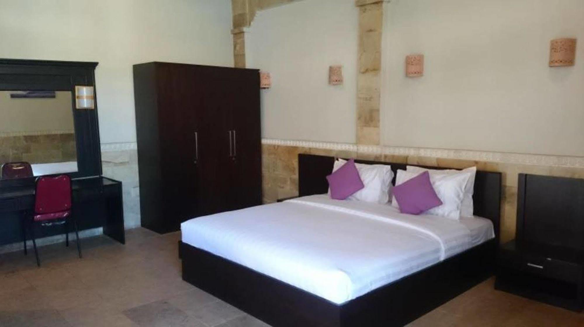 Hana Kuta Beach Hotel Ngoại thất bức ảnh